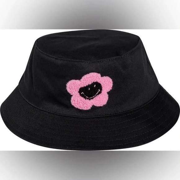 🍄HOST PICK🍄Smiley x By Samii Ryan Caution Smiles Cotton Bucket Hat, Blk/Pnk, NWT - Picture 1 of 6